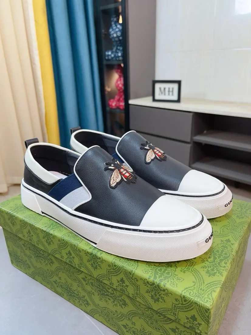 Men's shoes 💰458🌹🌹GUCCI [Gucci] New high-end brand of men's shoes, the latest fashionable casual men's shoes, trendy and versatile, relaxed and sporty style, uppers imported from Italy, first-layer cowhide, genuine leather lining, and ultra-fine workmanship. Original personalized fashionable rubber wear-resistant outsole, light and comfortable on the foot, size 38-44